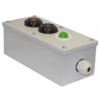 Пост упр-я ПКУ-15-21.131-54У2 (1*СКЛ11 зелен. 220В + 1*КЕ081/2(1з+1р) черн.+ 1*КЕ081/2(1з+1р) красн.